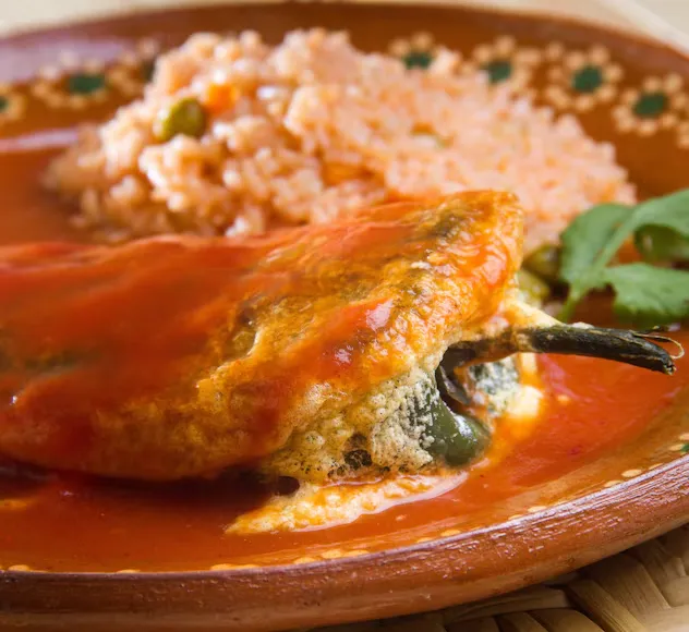 Chiles Rellenos: Delicioso Platillo Relleno de Carne