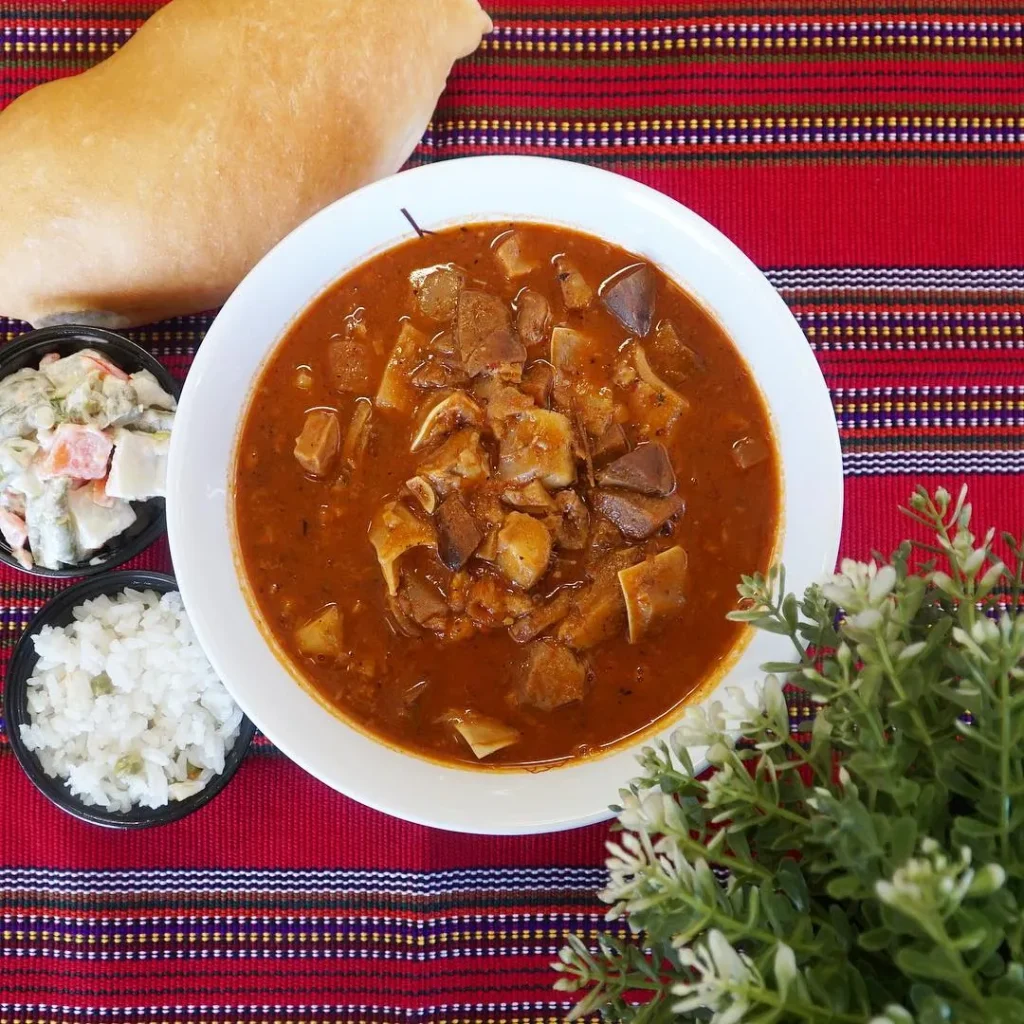 Revolcado de Cerdo: Sabor Intenso con Hierbas y Especias